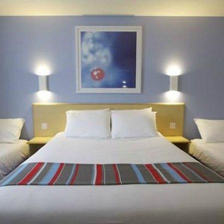 Travelodge Middlewich Bagian luar foto
